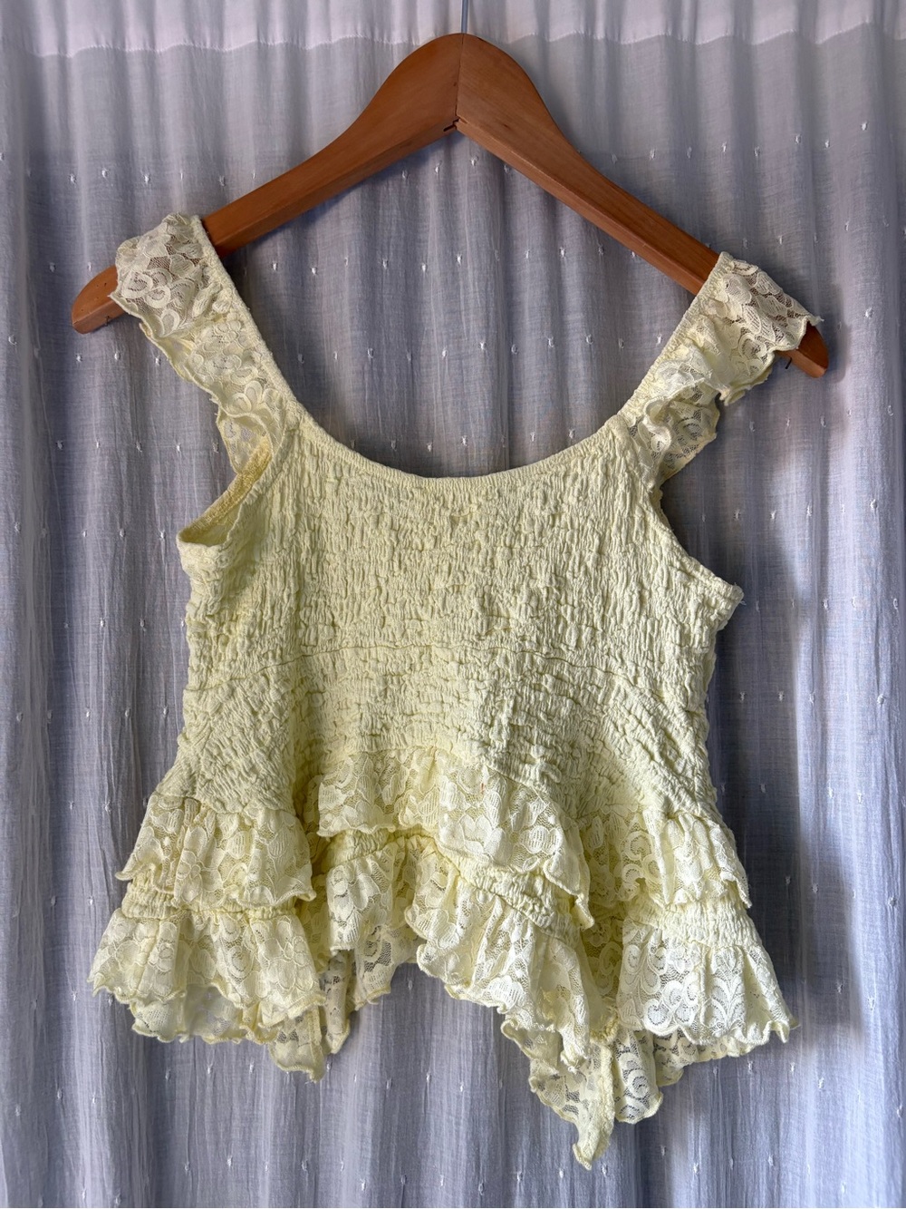 Pale Lemon Lace Ruffle Camisole - Picture 2 of 4